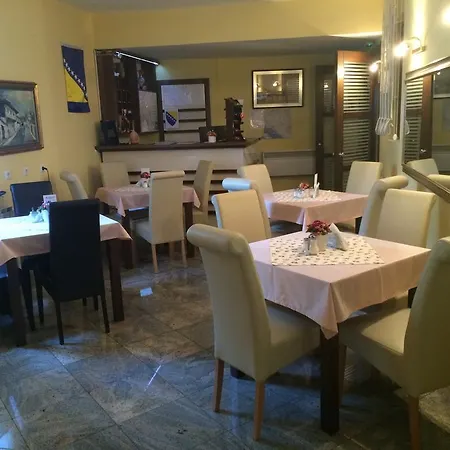 לינה וארוחת בוקר Mejdan