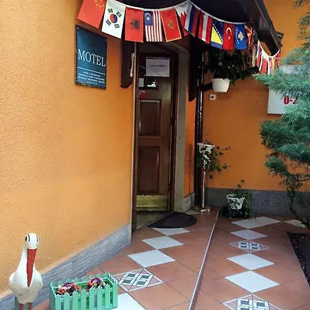 ベッド・アンド・ブレックファスト Mejdan 3*