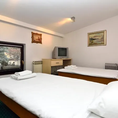 Mejdan Bed and Breakfast 3*
