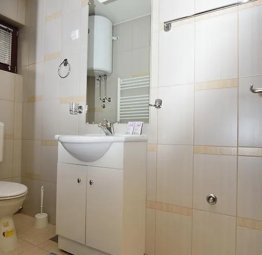 Mejdan krevet i doručak